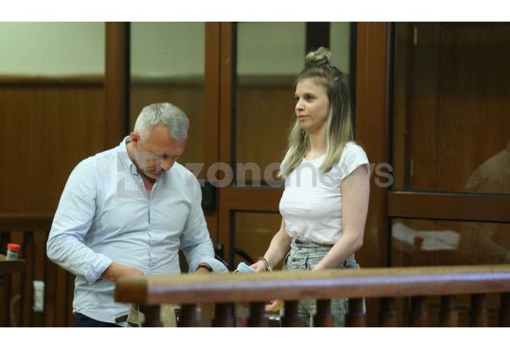 ЛиЛана и нейният адвокат Хаджигенов ЛиЛана и нейният адвокат Хаджигенов